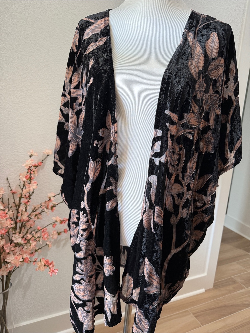 By Together Black Velvet Kimono with Blush Floral Burnout